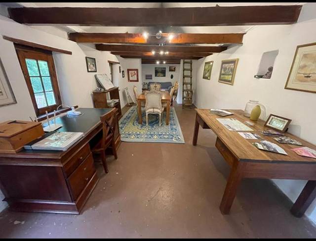 BUSINESS PROPERTY TO RENT IN PIESANG VALLEY